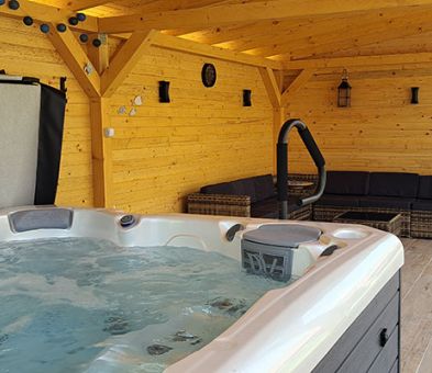 jakuzzi-pakasz.jpg - Pakasz Tanya Kemping - Agárd