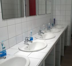 vidrahaz-pakasz-gallery-4.jpg - Pakasz Tanya Kemping - Agárd