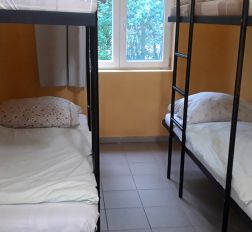 vidrahaz-pakasz-gallery-2.jpg - Pakasz Tanya Kemping - Agárd